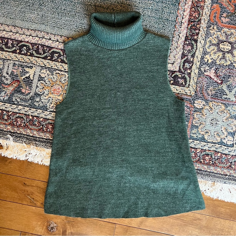 Zara Green Sleeveless Turtleneck Top
